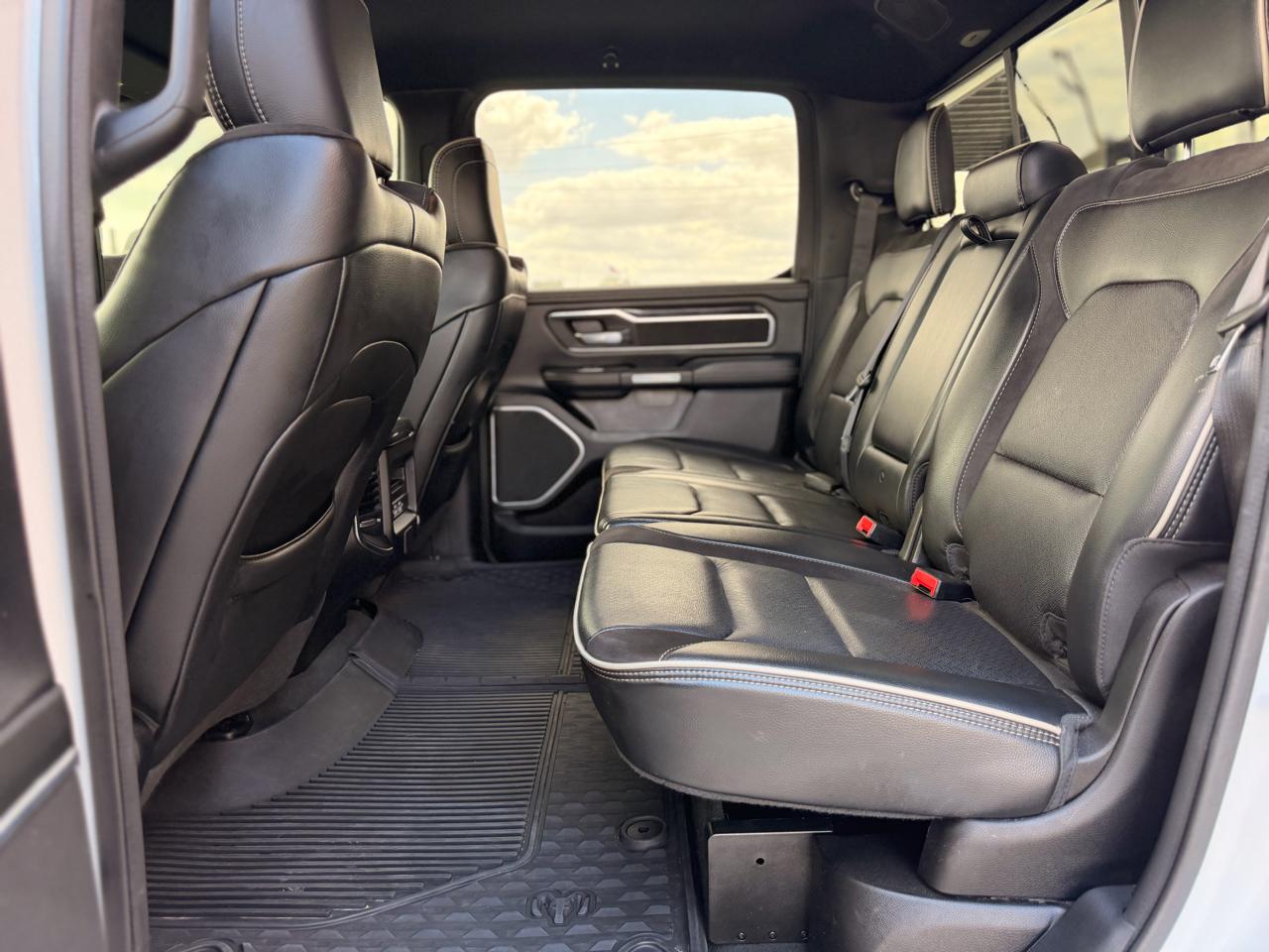 RAM 1500 Laramie Crew Cab SWB 4WD 2022