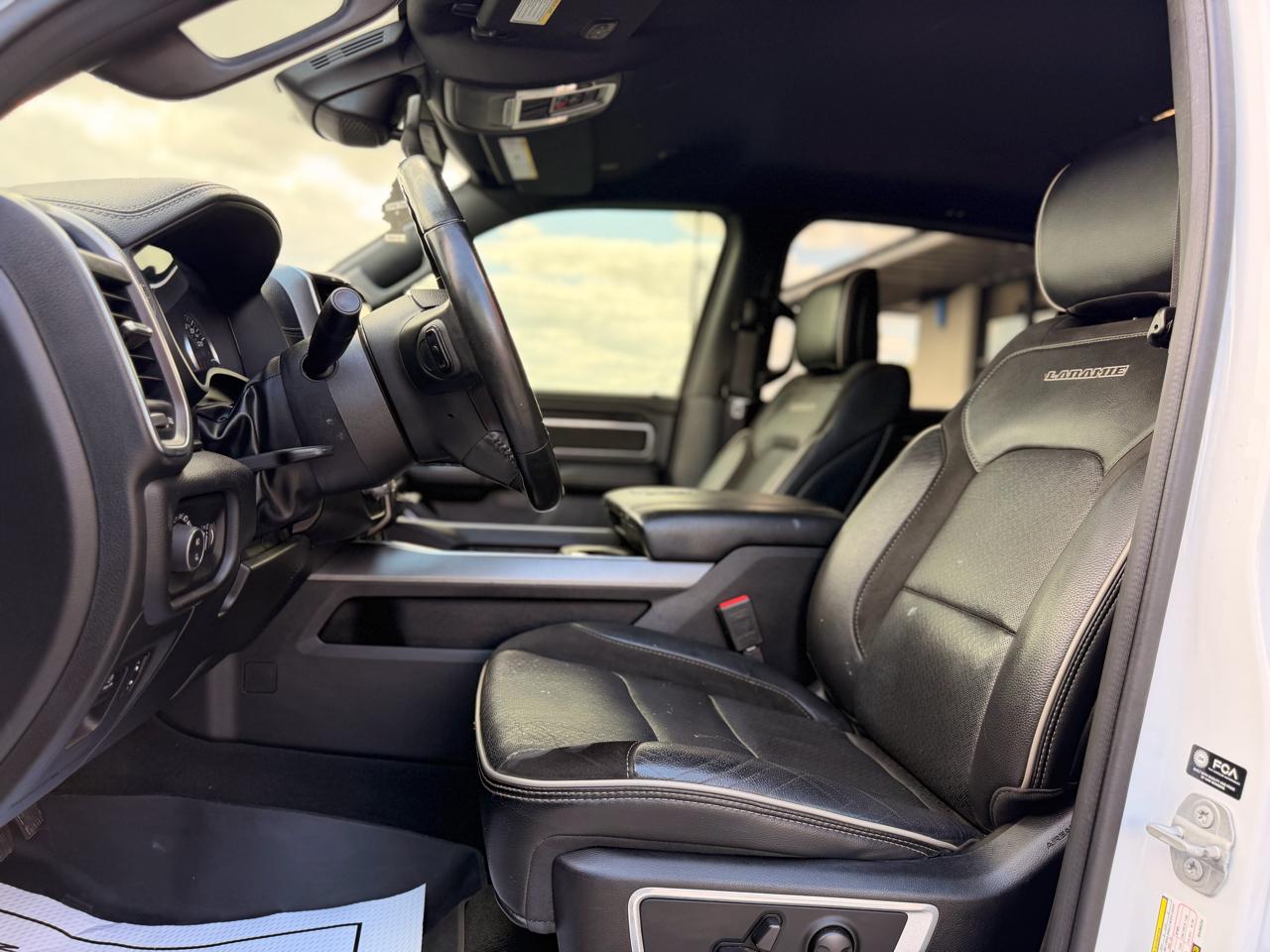 RAM 1500 Laramie Crew Cab SWB 4WD 2022