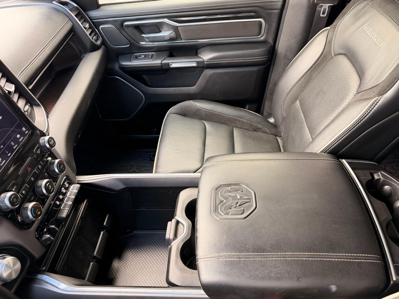 RAM 1500 Laramie Crew Cab SWB 4WD 2022