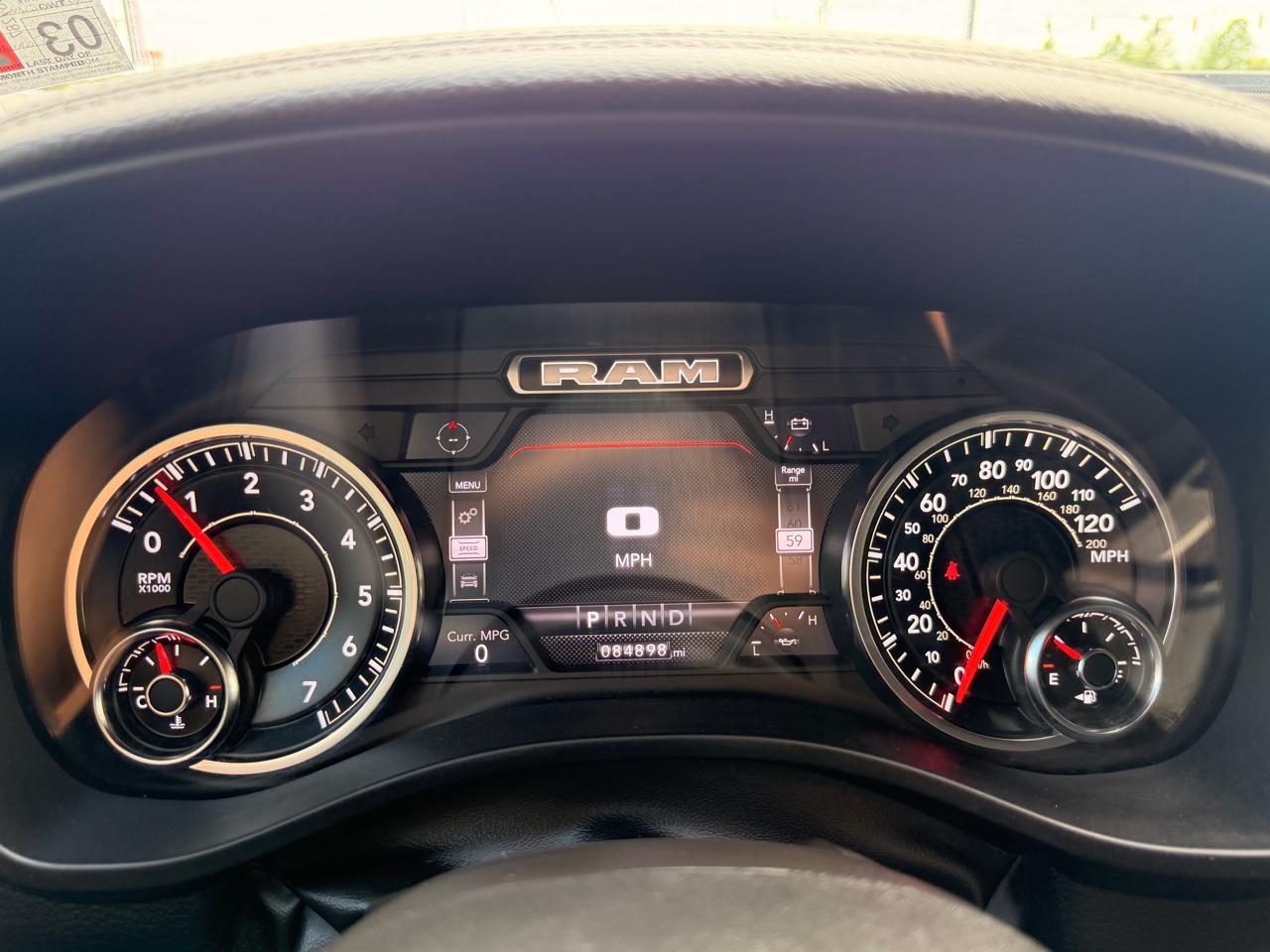 RAM 1500 Laramie Crew Cab SWB 4WD 2022