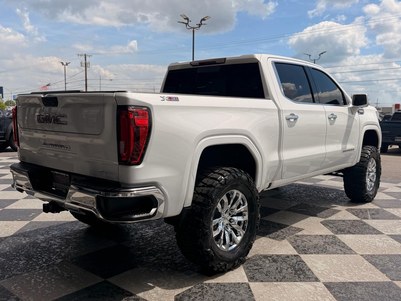 GMC Sierra 1500 SLT Crew Cab Short Bed 4WD 2021