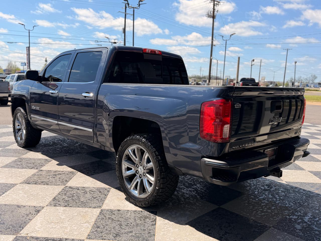 Chevrolet Silverado 1500 LTZ Crew Cab 4WD 2018