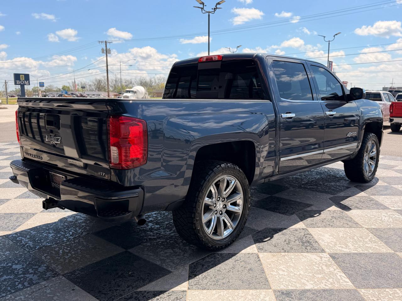 Chevrolet Silverado 1500 LTZ Crew Cab 4WD 2018