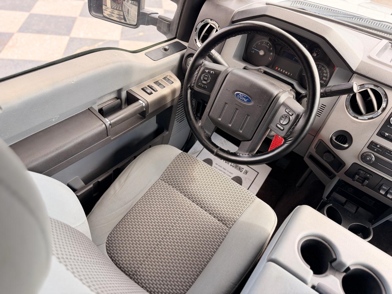 Ford F-250 SD XLT Crew Cab 2WD 2014