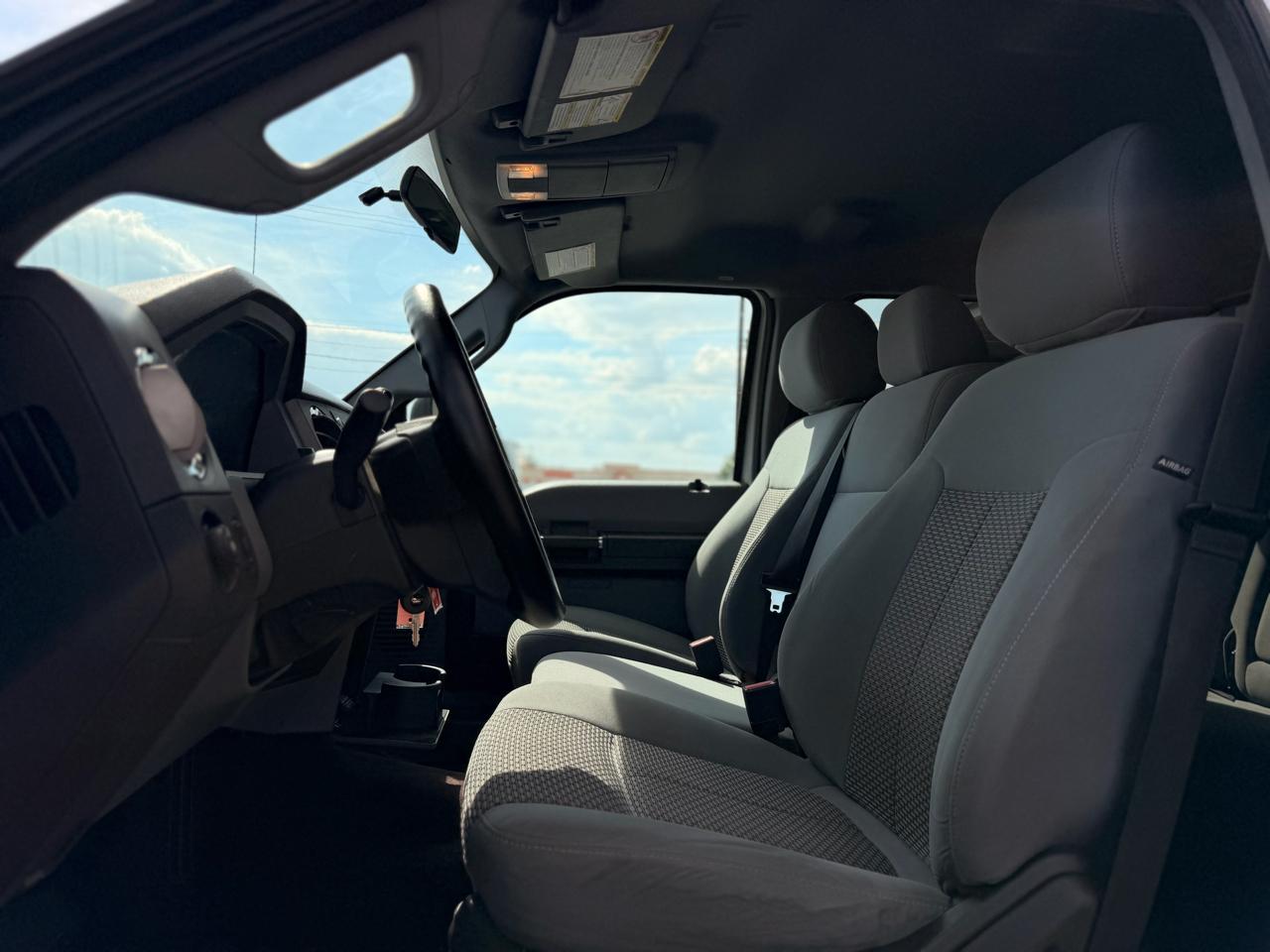 Ford F-250 SD XLT Crew Cab 2WD 2014