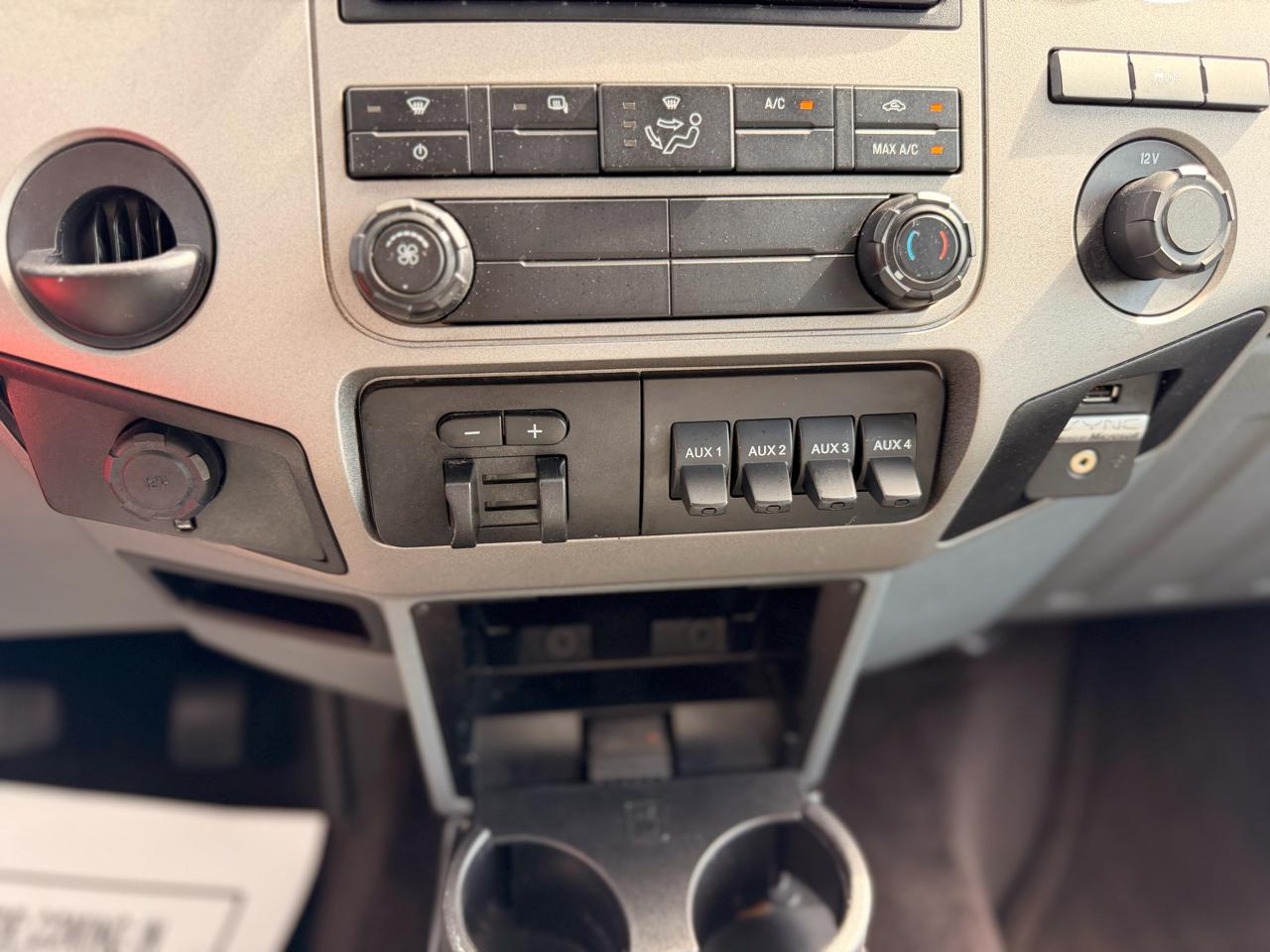 Ford F-250 SD XLT Crew Cab 2WD 2014