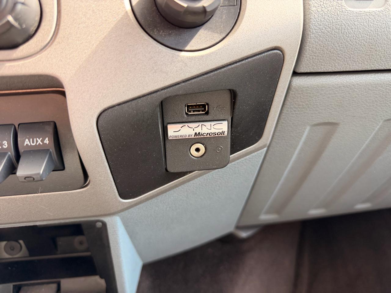 Ford F-250 SD XLT Crew Cab 2WD 2014