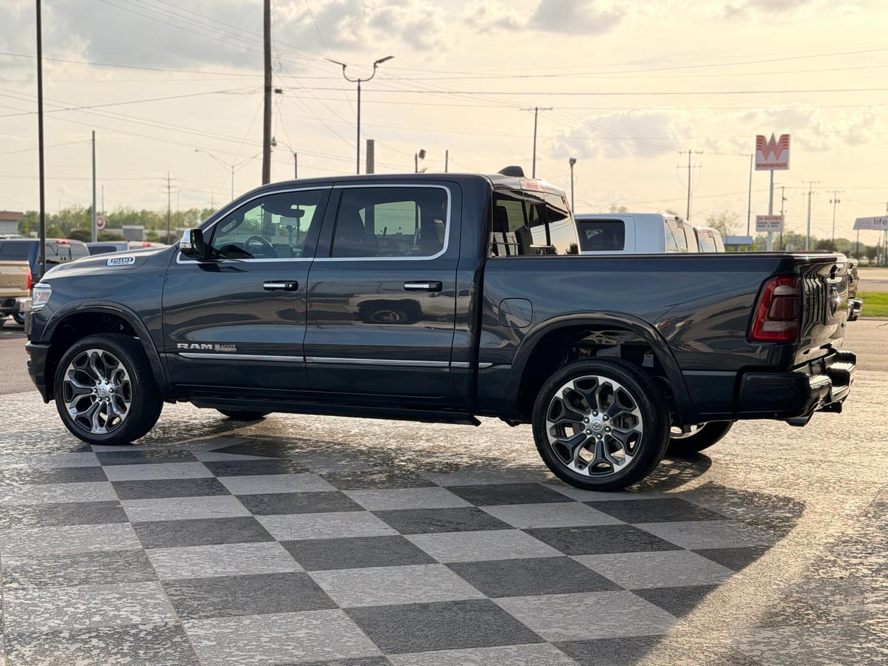 RAM 1500 Limited Crew Cab SWB 4WD 2019