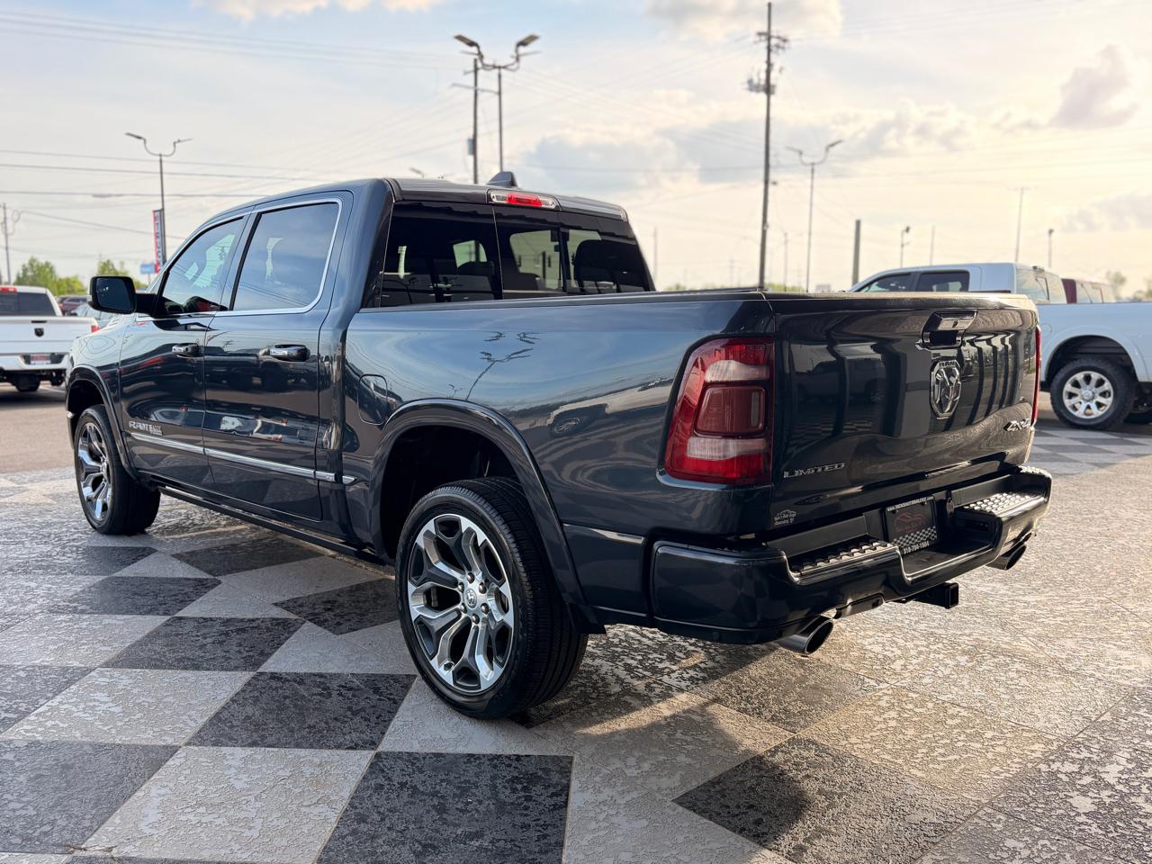 RAM 1500 Limited Crew Cab SWB 4WD 2019