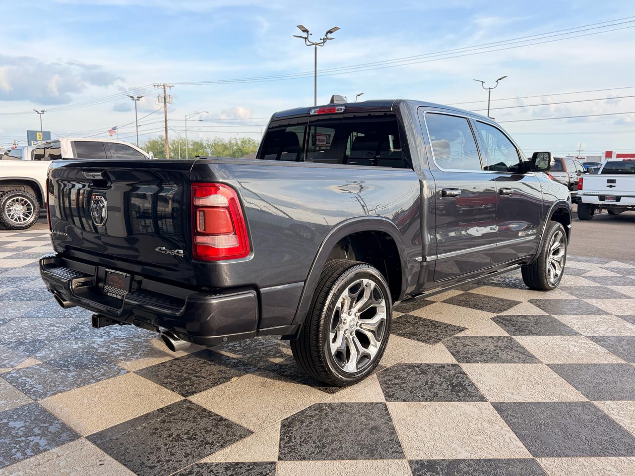RAM 1500 Limited Crew Cab SWB 4WD 2019