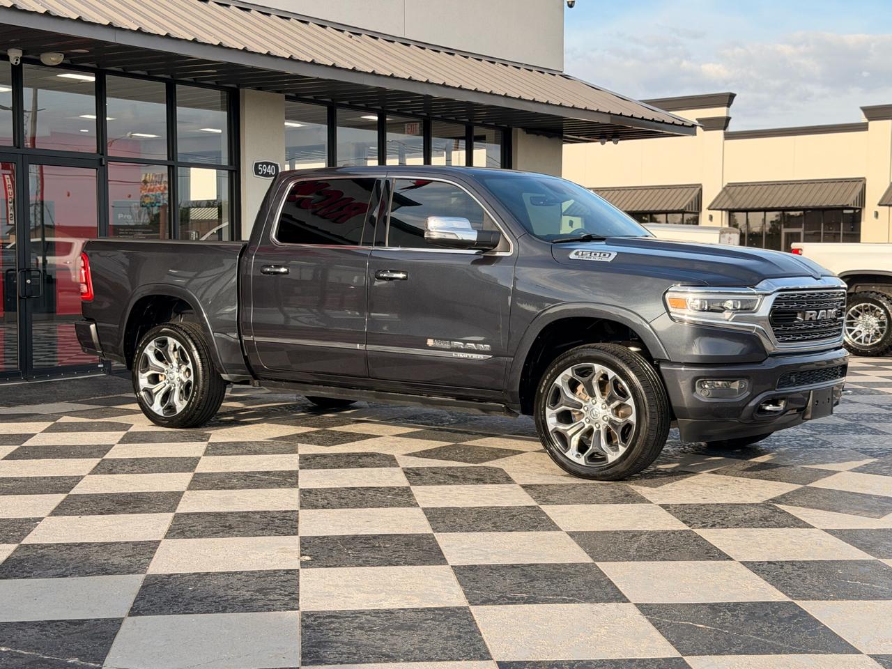 RAM 1500 Limited Crew Cab SWB 4WD 2019