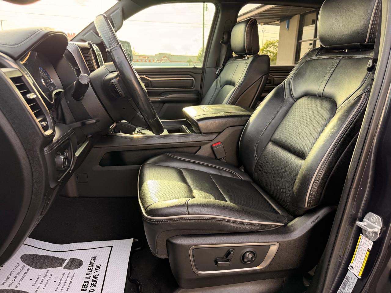 RAM 1500 Limited Crew Cab SWB 4WD 2019