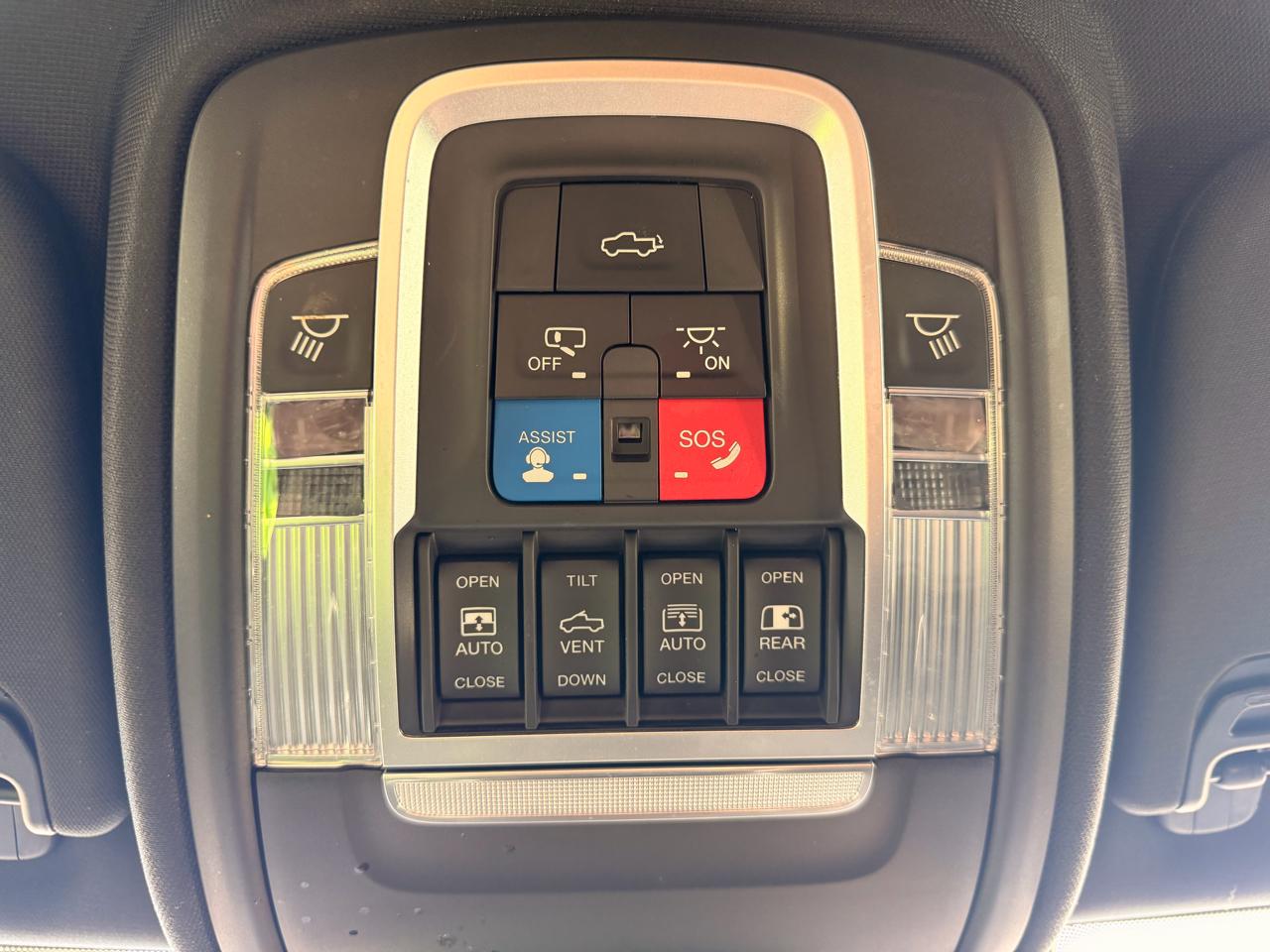 RAM 1500 Limited Crew Cab SWB 4WD 2019