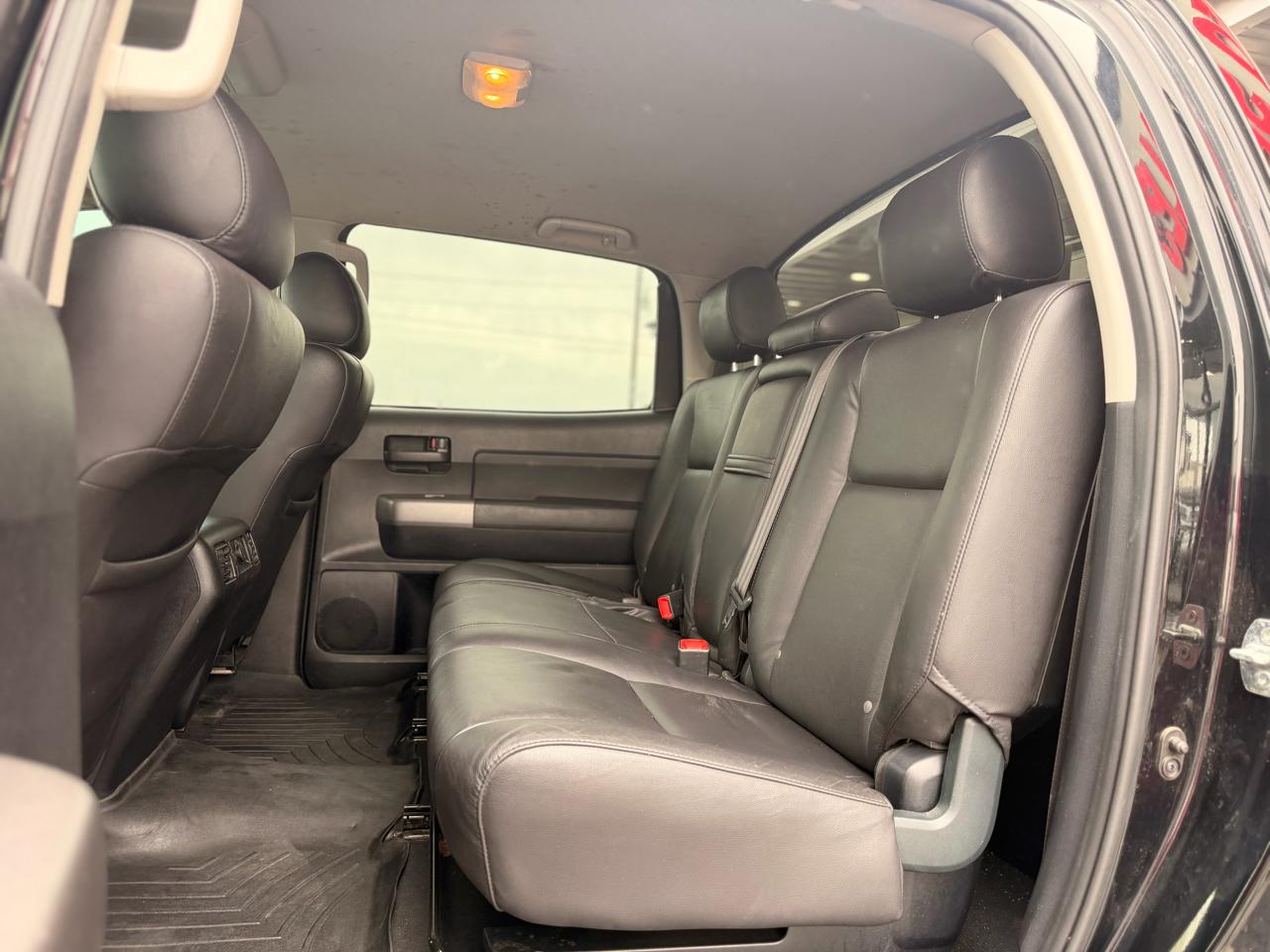 Toyota Tundra Base CrewMax 5.7L 2WD 2013