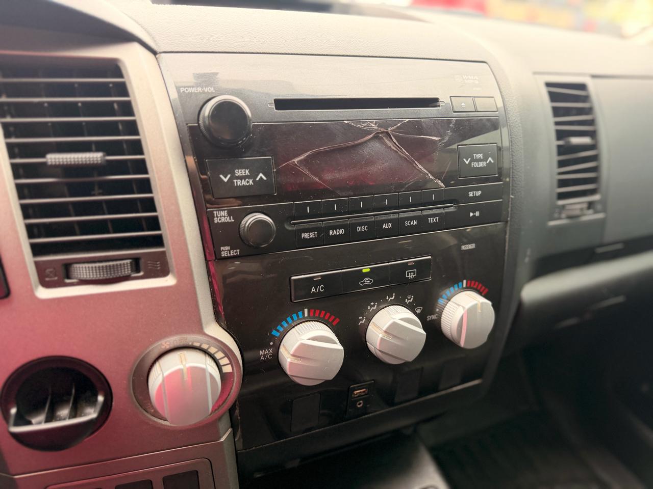 Toyota Tundra Base CrewMax 5.7L 2WD 2013