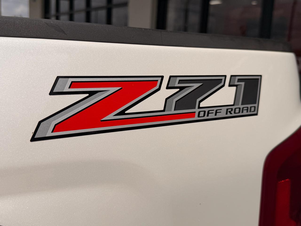 Chevrolet Silverado 1500 LTZ Z71 Crew Cab 4WD 2017