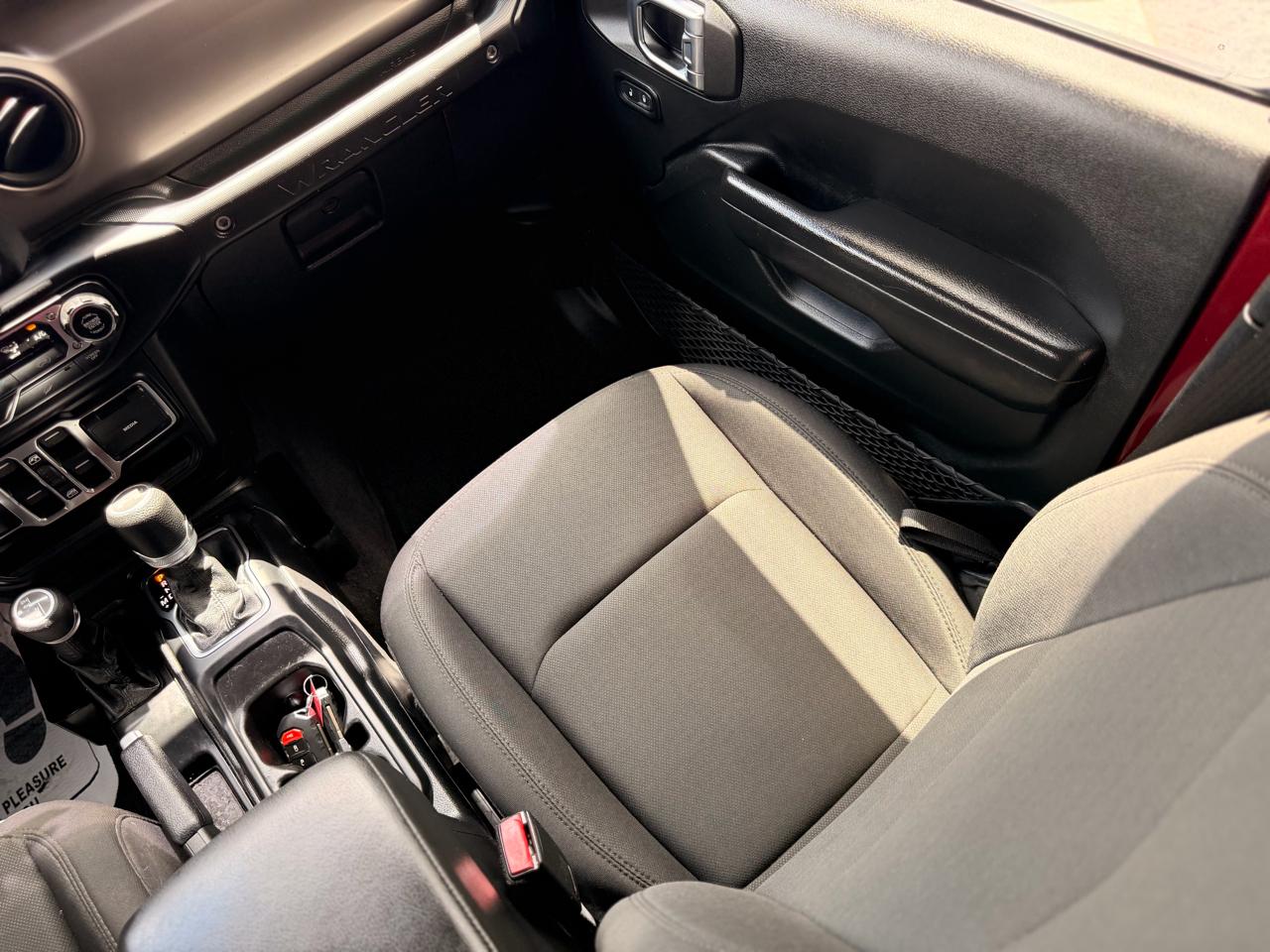 Jeep Wrangler Unlimited Sport 2021