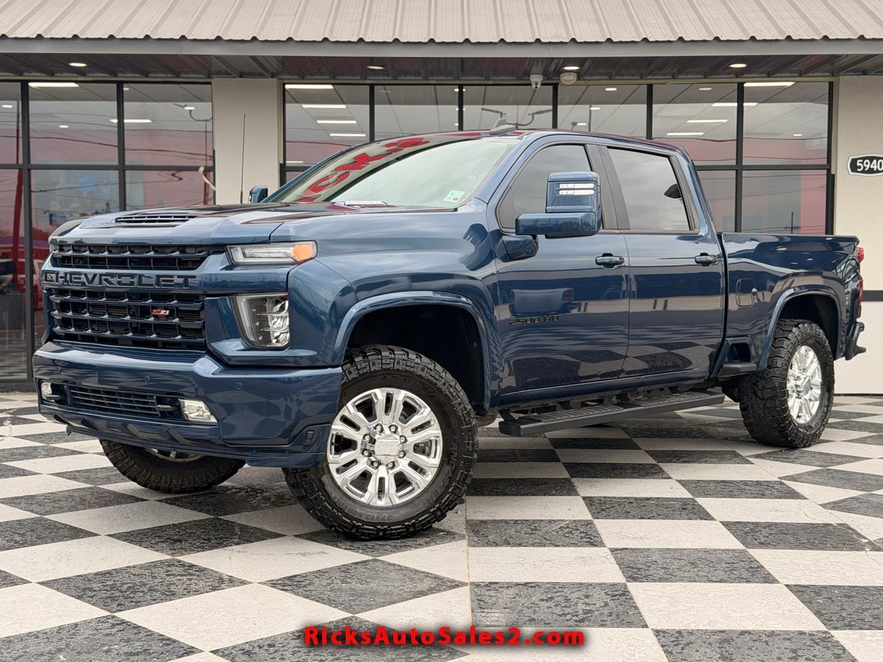 2022 Chevrolet Silverado 2500HD LT Crew Cab Short Bed 4WD