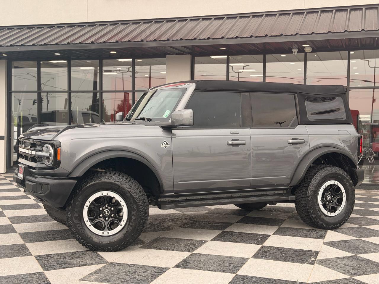 Ford Bronco Outer Banks 4 Door Advanced 4x4 2023