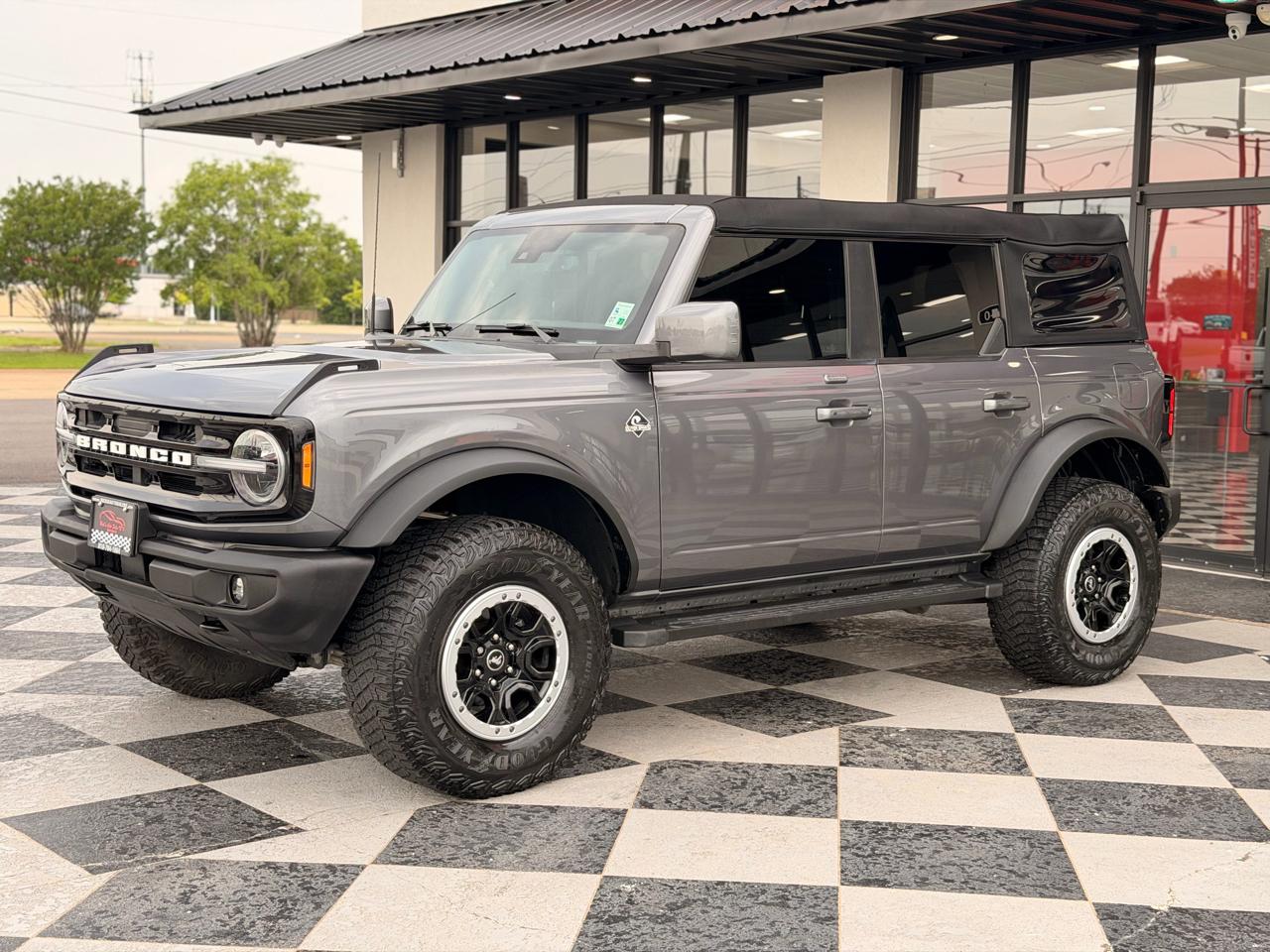 Ford Bronco Outer Banks 4 Door Advanced 4x4 2023