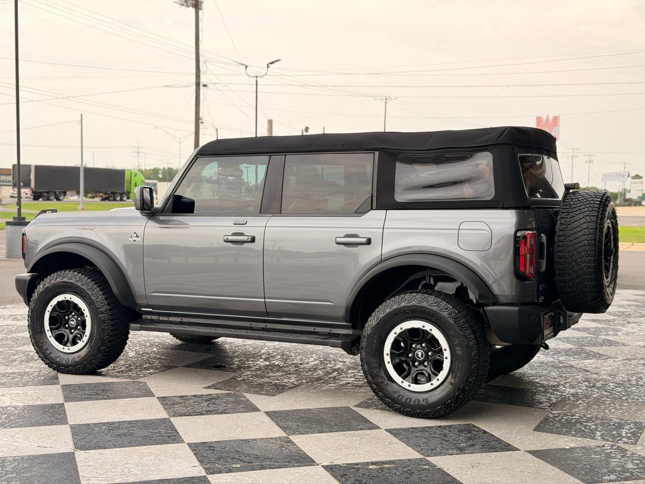 Ford Bronco Outer Banks 4 Door Advanced 4x4 2023