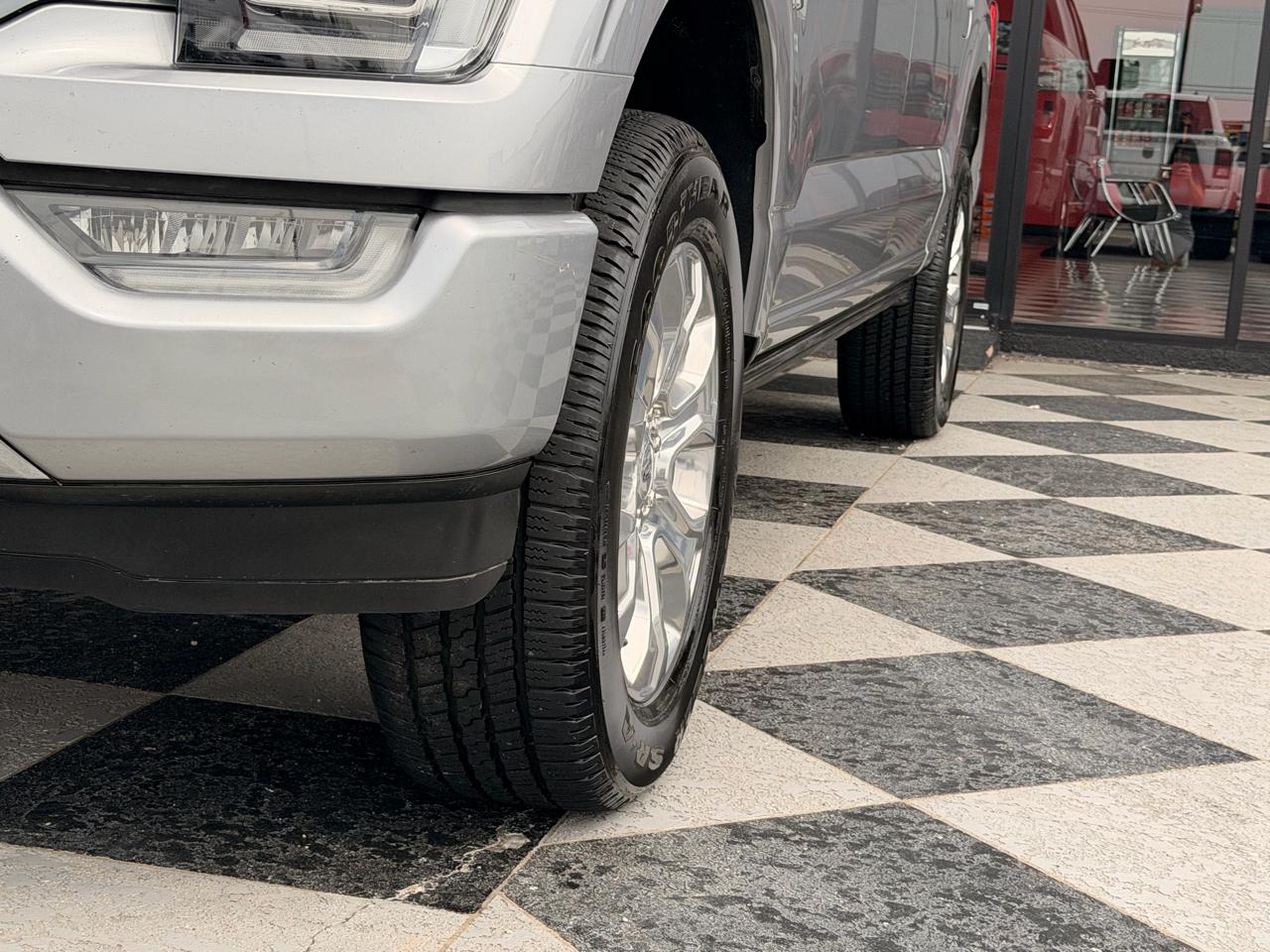 Ford F-150 Platinum 4WD SuperCrew 5.5' Box 2021