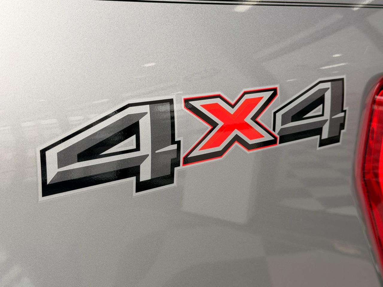 Ford F-150 Platinum 4WD SuperCrew 5.5' Box 2021