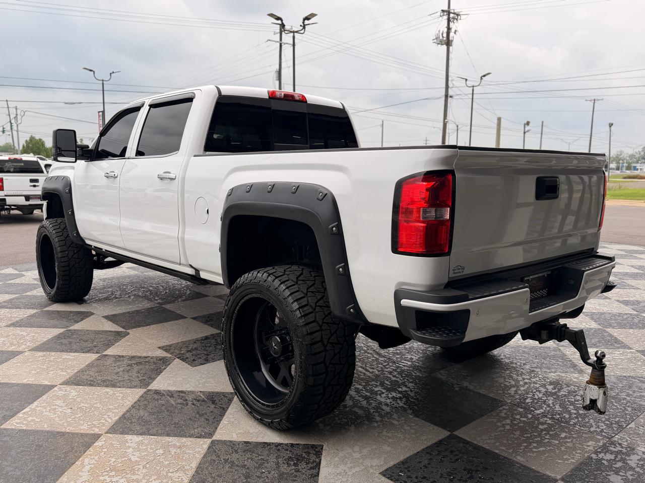GMC Sierra 2500HD Denali Crew Cab 4WD 2016