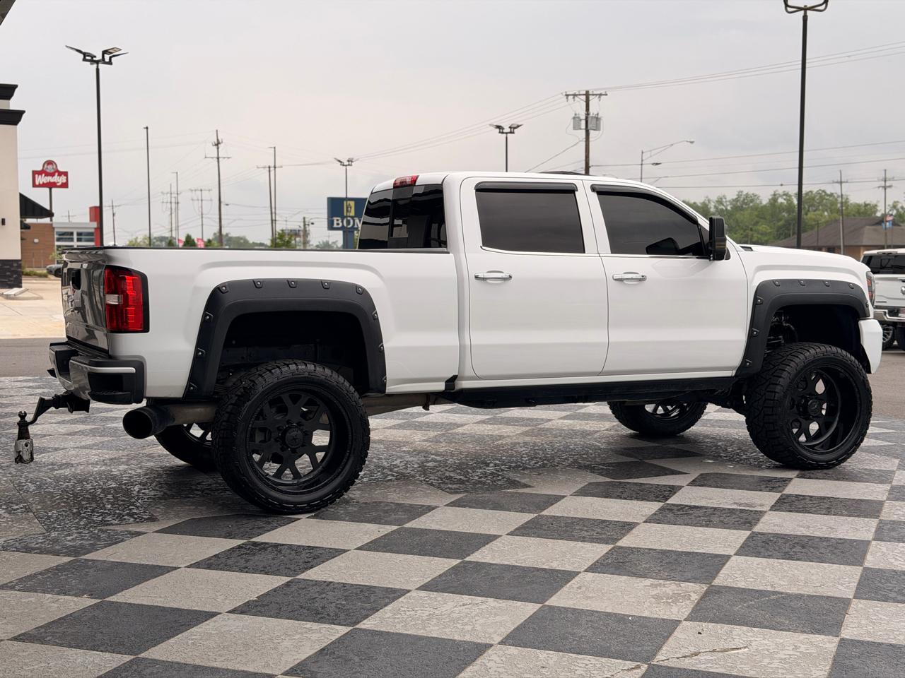 GMC Sierra 2500HD Denali Crew Cab 4WD 2016
