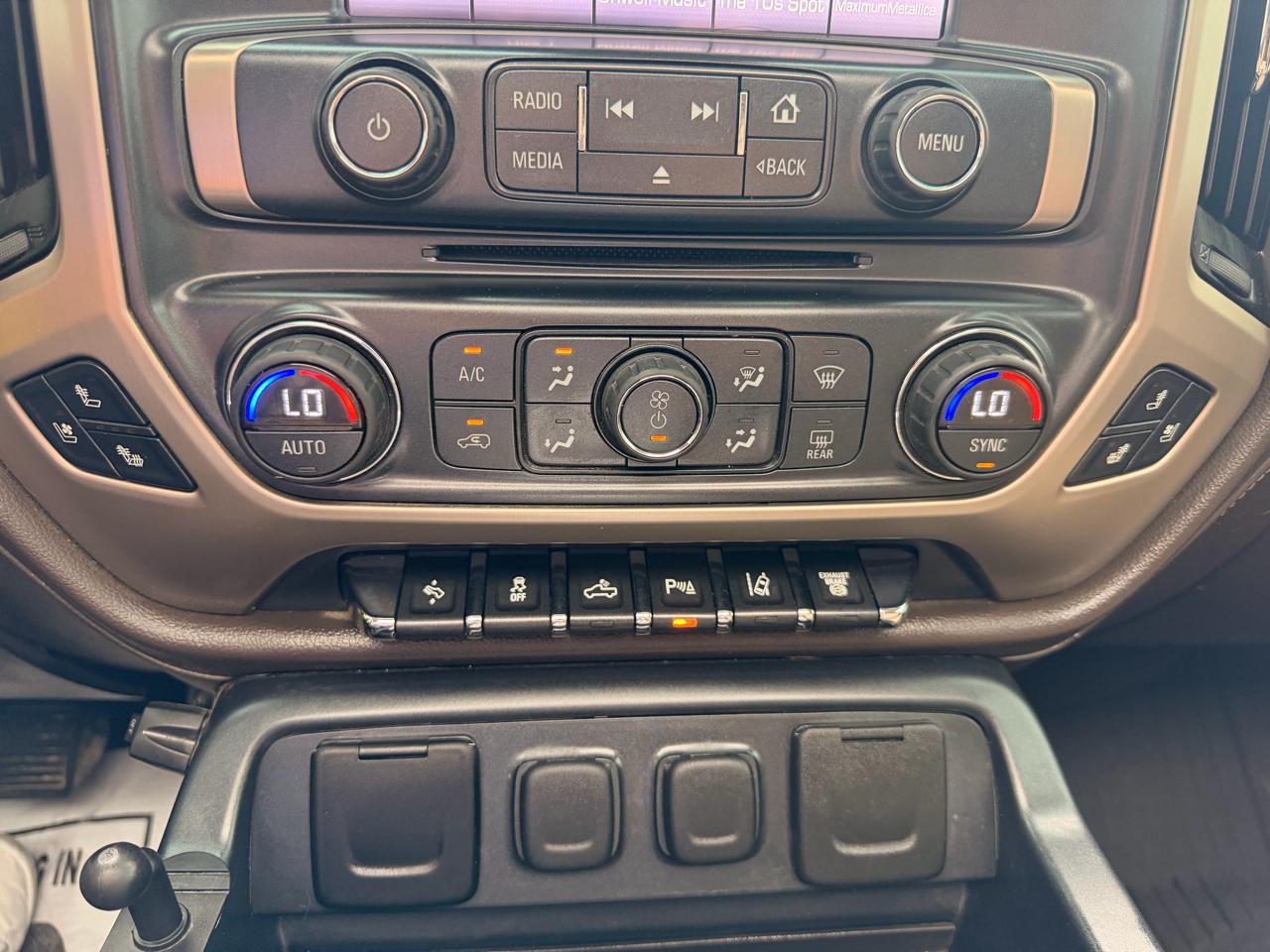 GMC Sierra 2500HD Denali Crew Cab 4WD 2016
