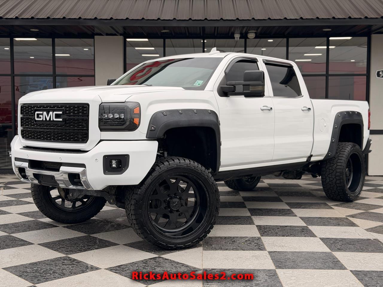 2016 GMC Sierra 2500HD Denali Crew Cab 4WD