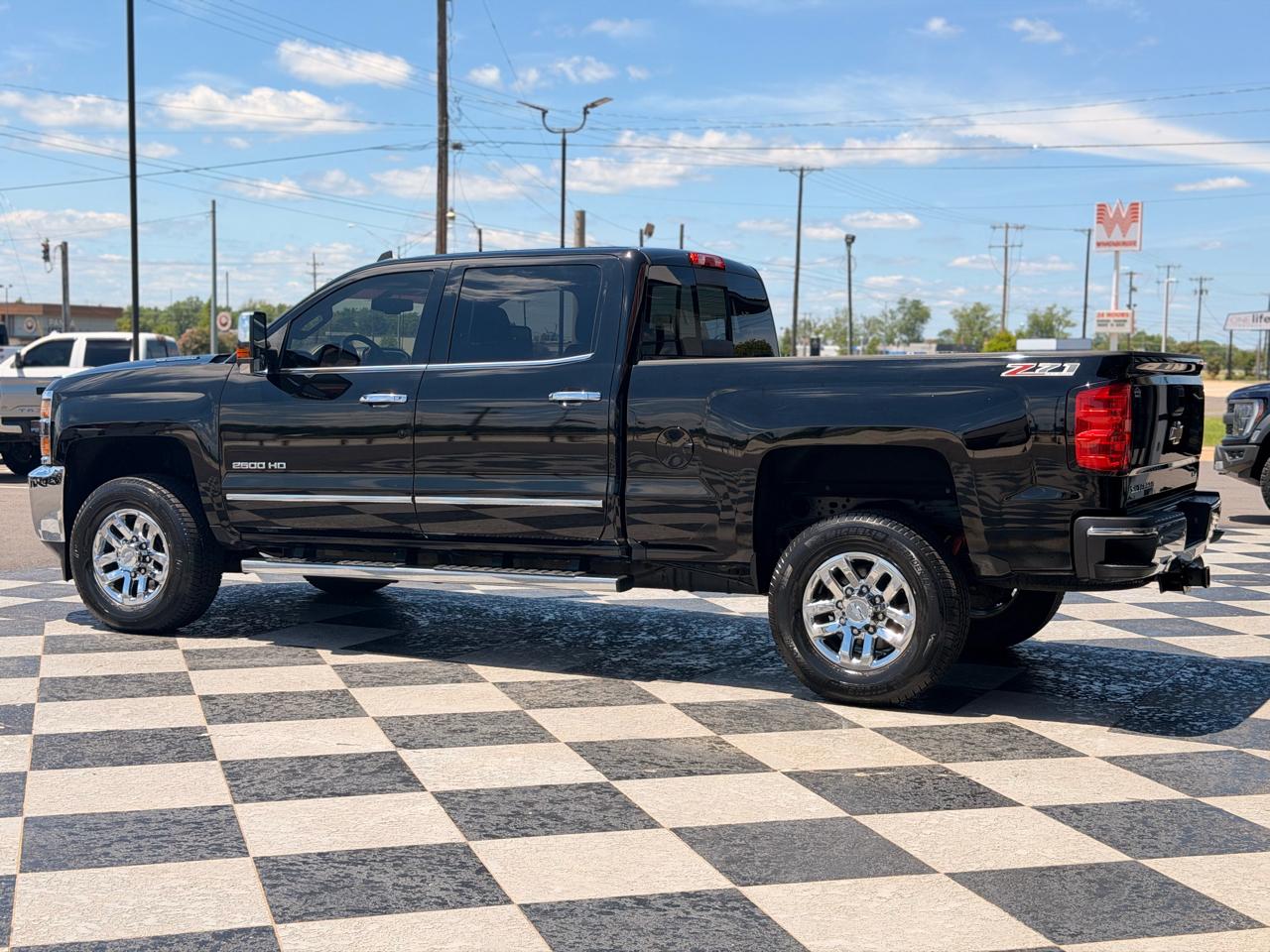 Chevrolet Silverado 2500HD LTZ Crew Cab 4WD 2016