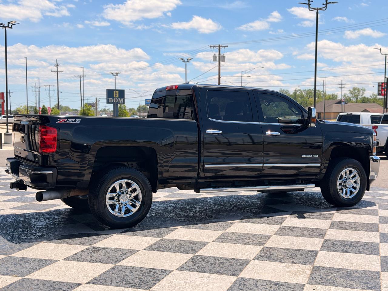 Chevrolet Silverado 2500HD LTZ Crew Cab 4WD 2016