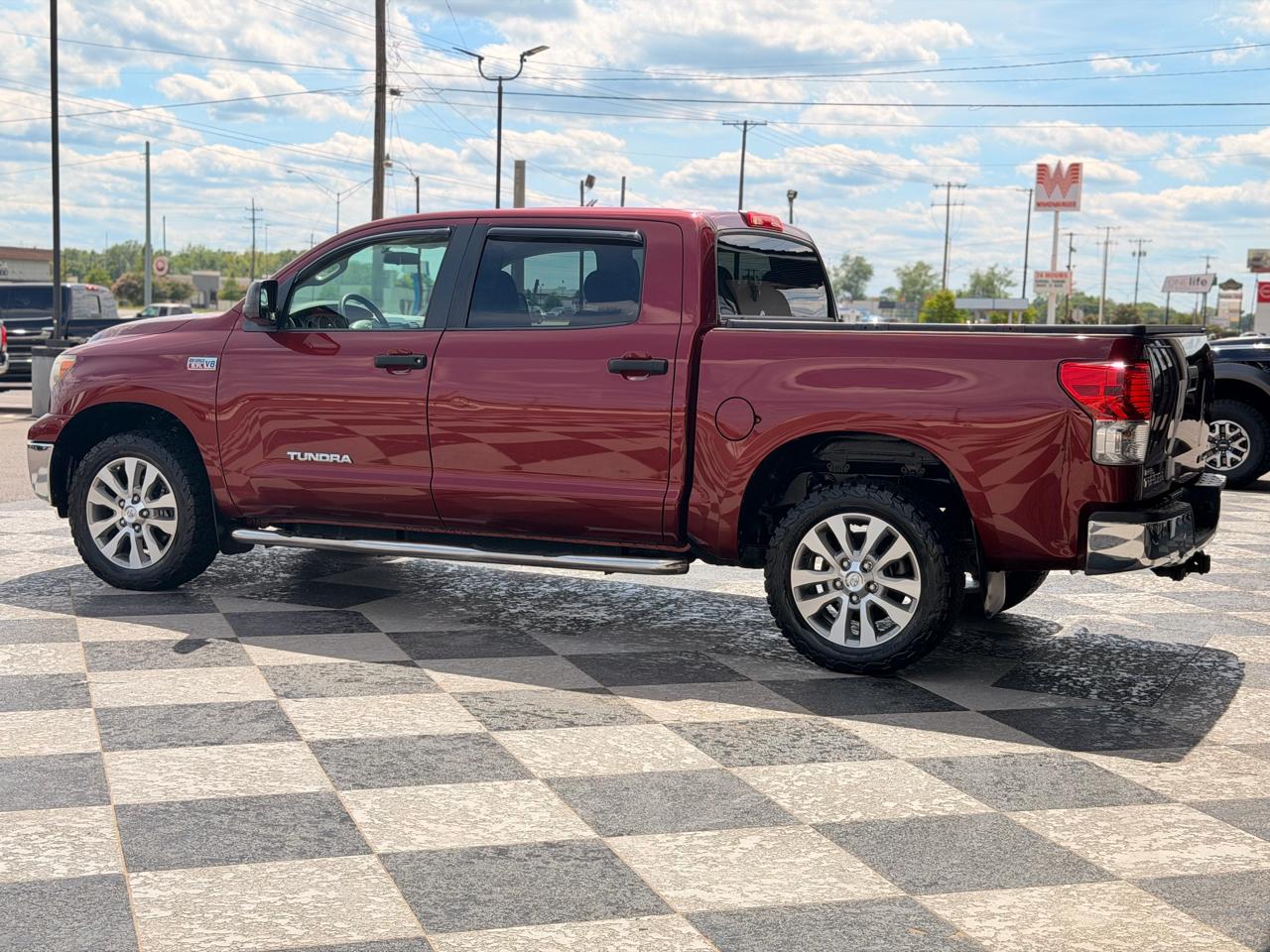 Toyota Tundra Base Crew Max 4WD 2010