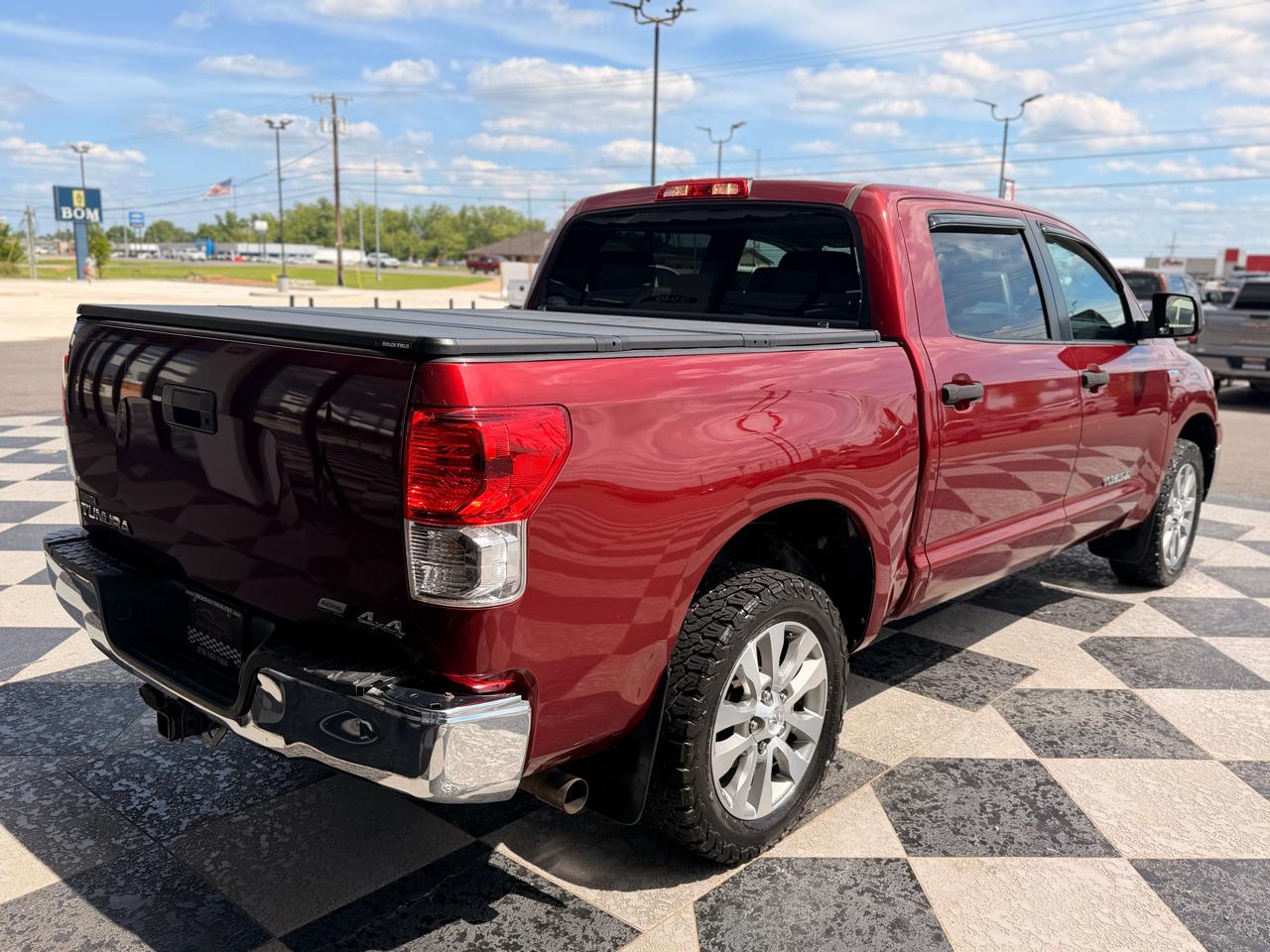 Toyota Tundra Base Crew Max 4WD 2010