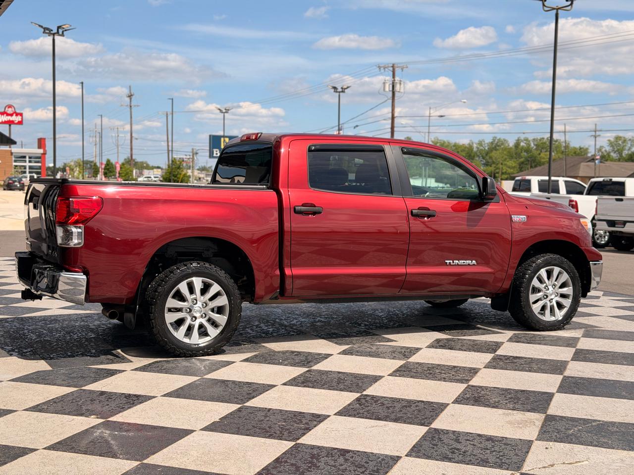 Toyota Tundra Base Crew Max 4WD 2010