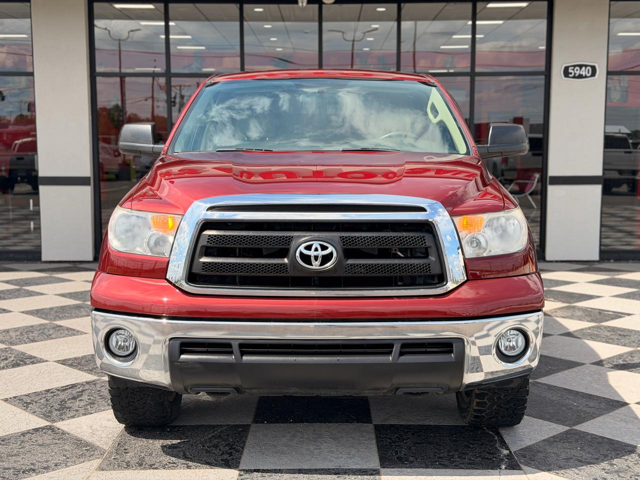 Toyota Tundra Base Crew Max 4WD 2010