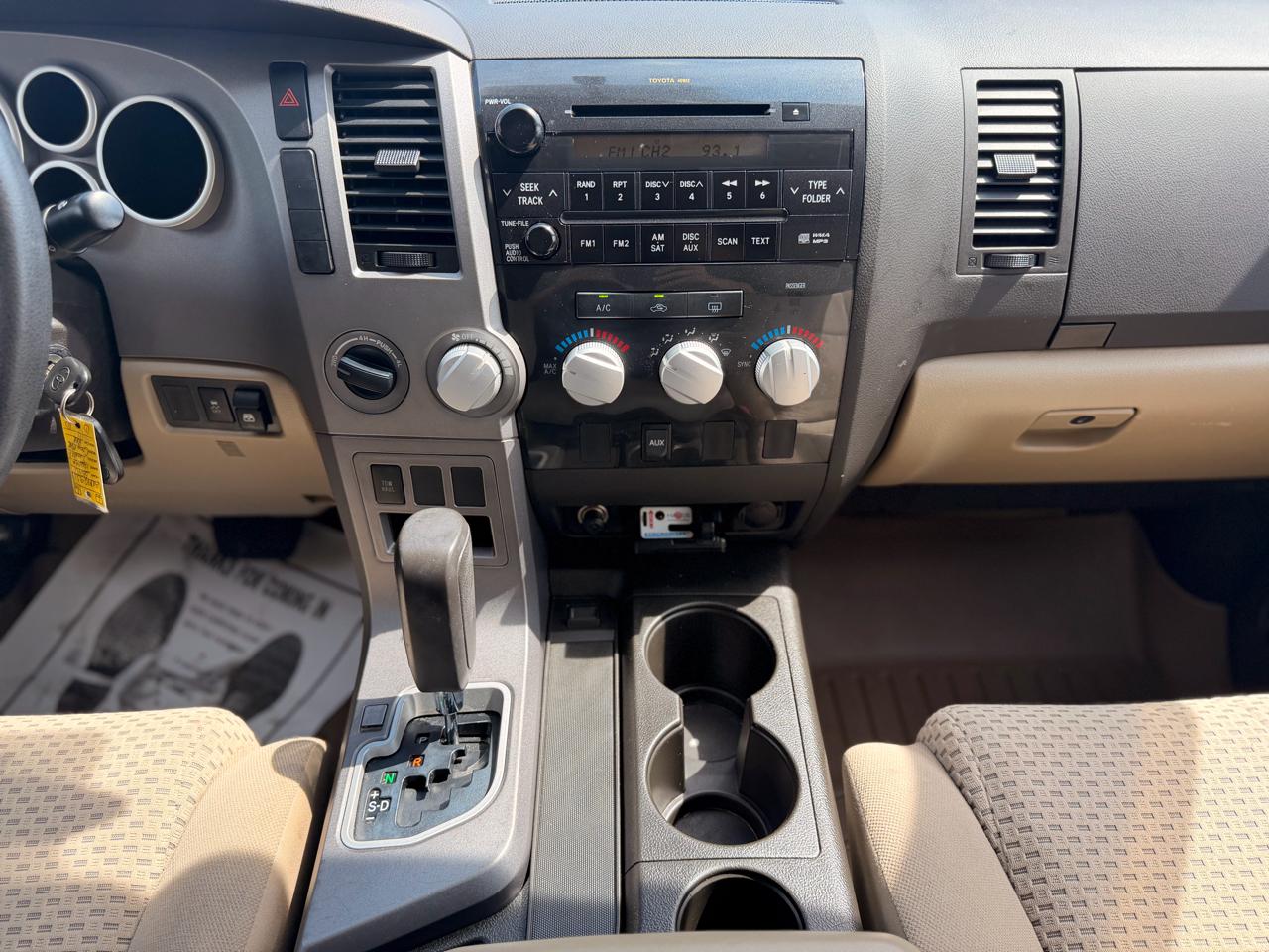 Toyota Tundra Base Crew Max 4WD 2010
