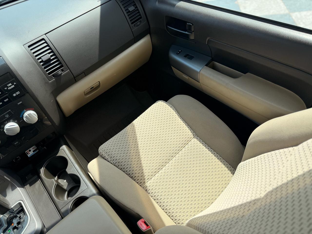 Toyota Tundra Base Crew Max 4WD 2010