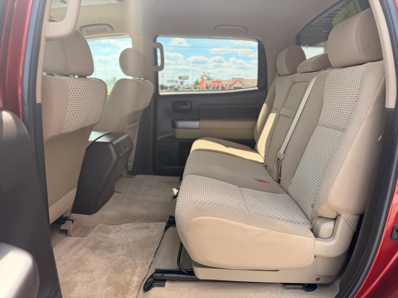 Toyota Tundra Base Crew Max 4WD 2010