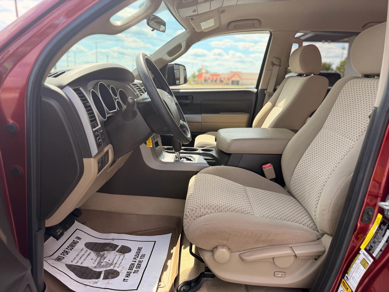 Toyota Tundra Base Crew Max 4WD 2010