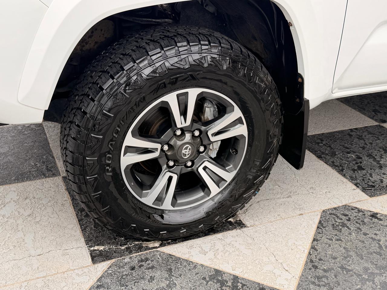 Toyota Tacoma TRD Sport Double Cab 4WD 2017
