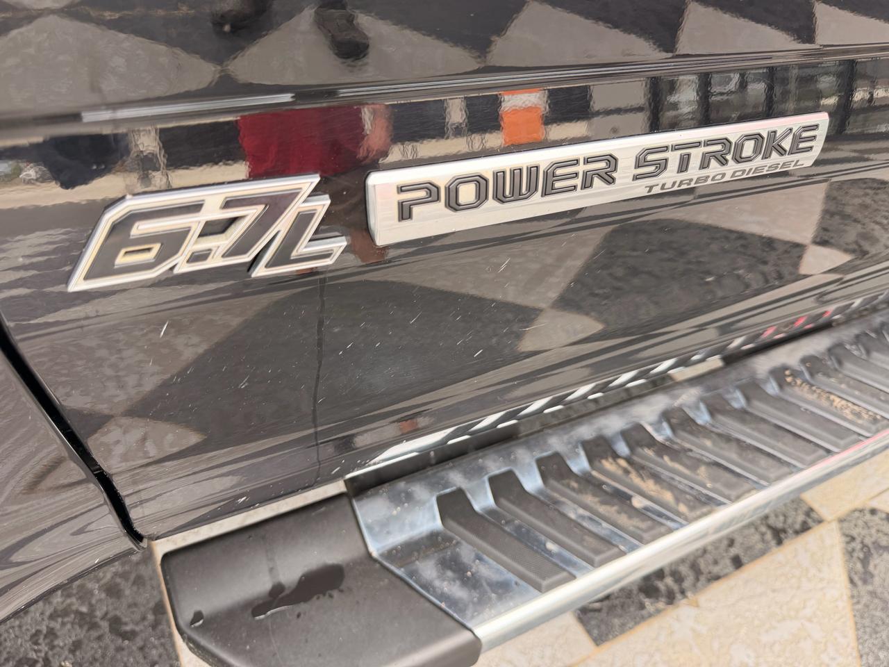 Ford F-250 SD Lariat Crew Cab 4WD 2017