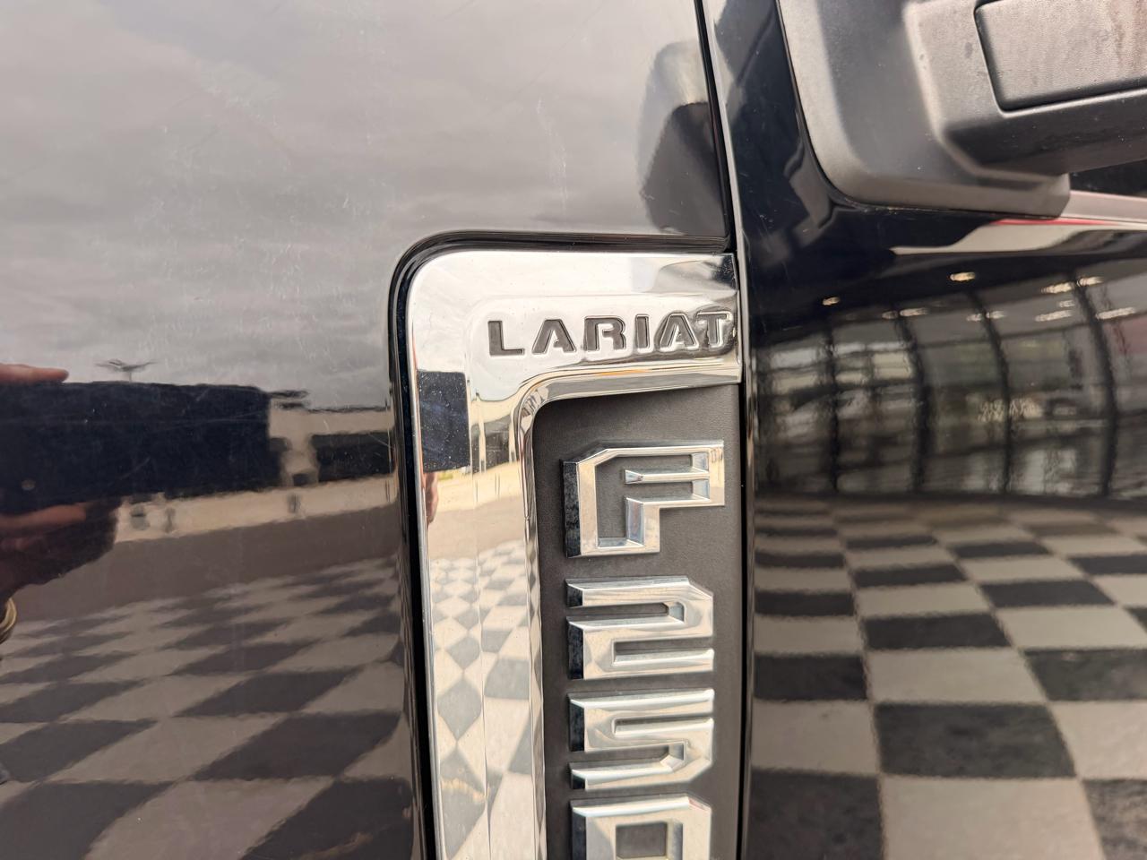 Ford F-250 SD Lariat Crew Cab 4WD 2017