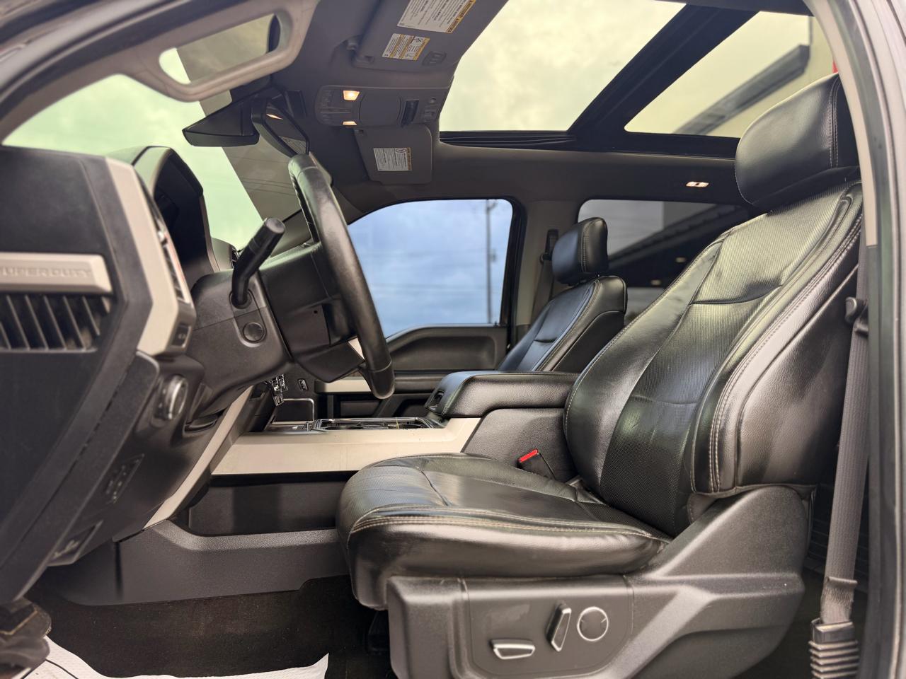 Ford F-250 SD Lariat Crew Cab 4WD 2017