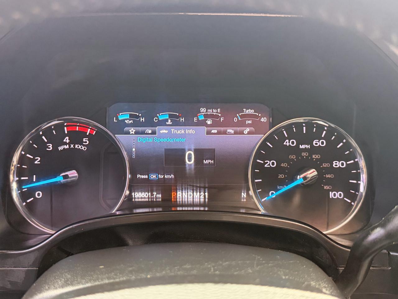 Ford F-250 SD Lariat Crew Cab 4WD 2017