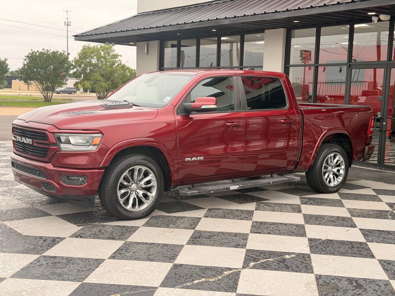 RAM 1500 Laramie Crew Cab SWB 2WD 2019