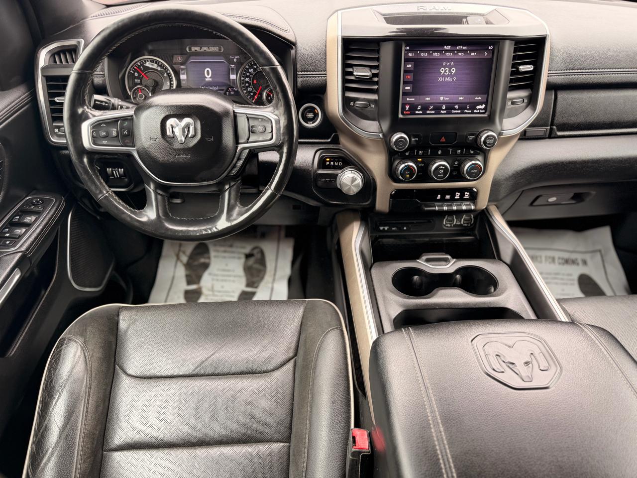 RAM 1500 Laramie Crew Cab SWB 2WD 2019