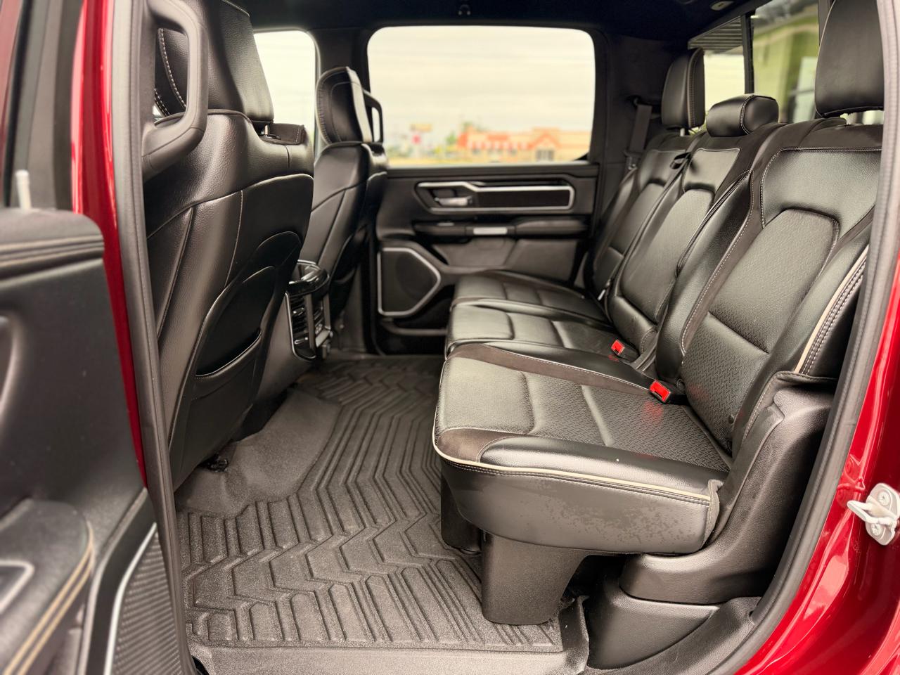 RAM 1500 Laramie Crew Cab SWB 2WD 2019