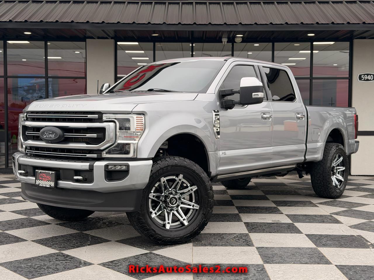 Ford F-250 SD Platinum Crew Cab 4WD 2022